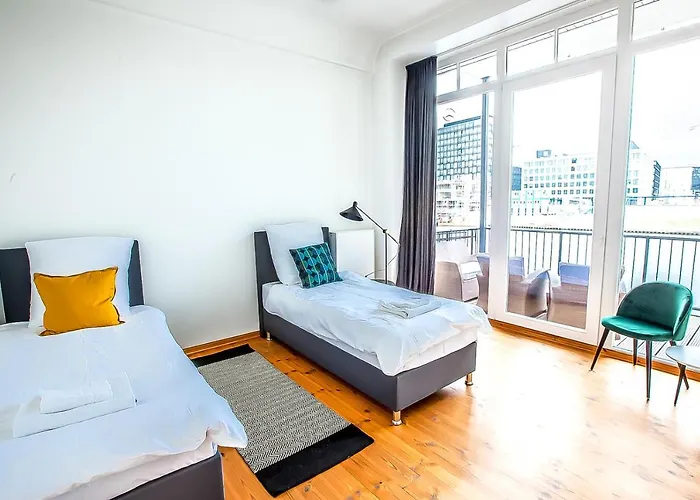 Family-Friendly Waterfront Loft, 3 Bedrooms, 130 M2