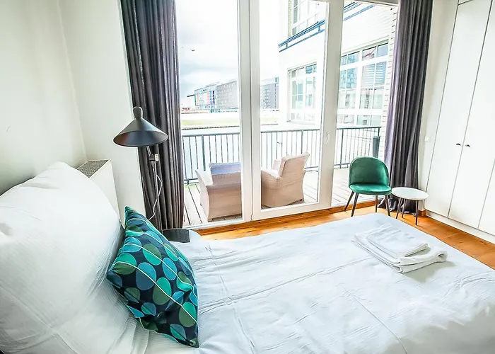 Family-Friendly Waterfront Loft, 3 Bedrooms, 130 M2